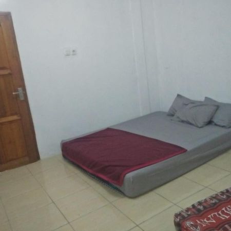 Sugi House Toraja - Villa Penginapan Sewa Harian Rantepao Zewnętrze zdjęcie