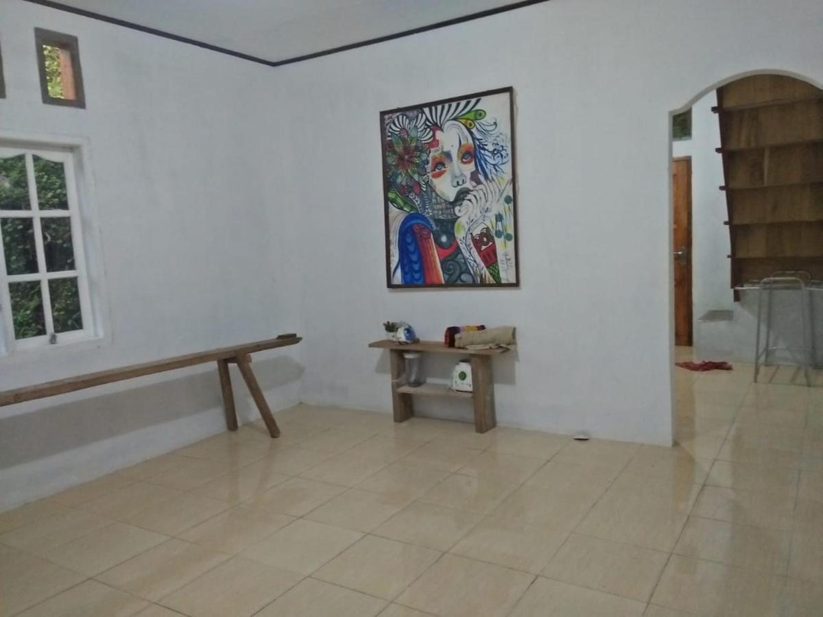 Sugi House Toraja - Villa Penginapan Sewa Harian Rantepao Zewnętrze zdjęcie
